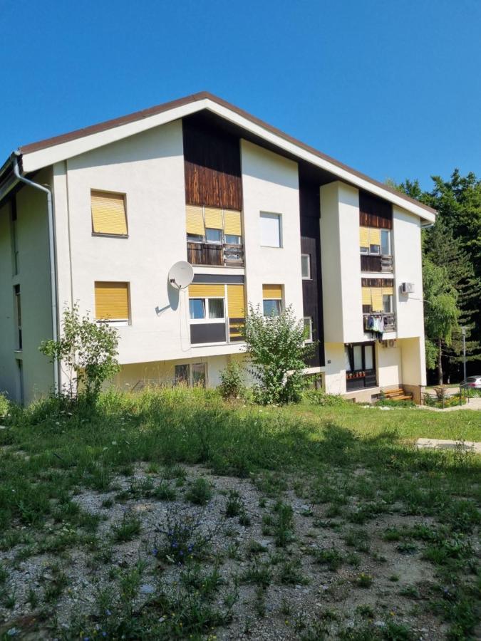 Apartment Yoya Plitvička Jezera Екстериор снимка